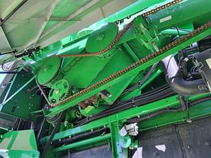 Main image John Deere S660 18