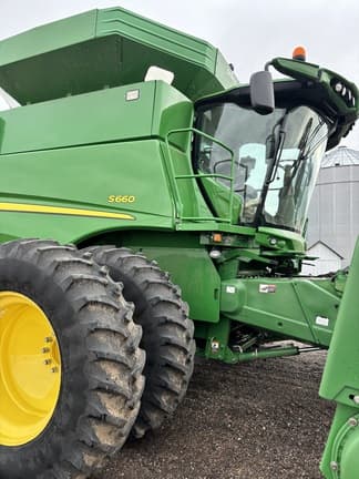 Image of John Deere S660 Primary image