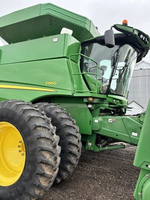 2015 John Deere S660 Image