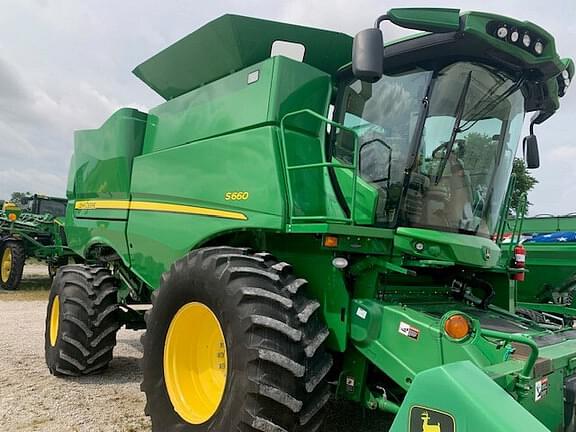 Image of John Deere S660 equipment image 2