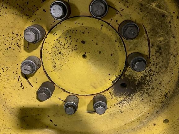 Image of John Deere S660 equipment image 4