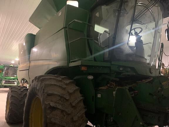 Image of John Deere S660 equipment image 1