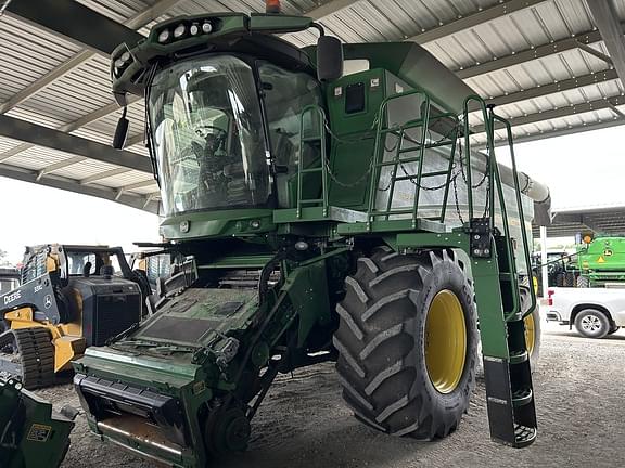 Image of John Deere S660 equipment image 2