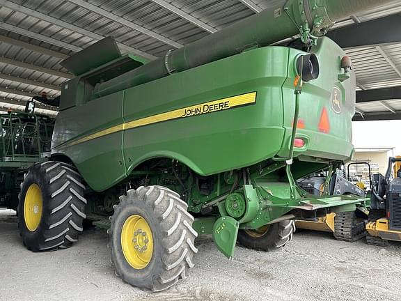 Image of John Deere S660 equipment image 3