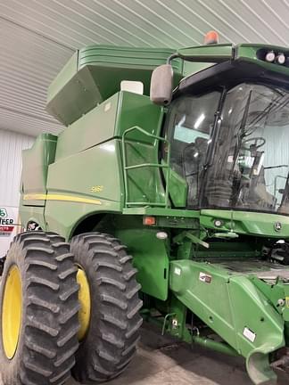 Main image John Deere S660
