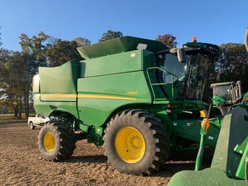 Main image John Deere S660