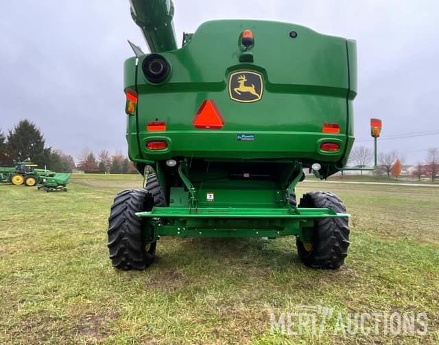 Image of John Deere S660 equipment image 3