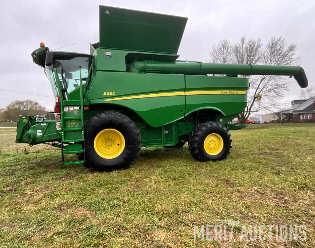 Image of John Deere S660 Primary image