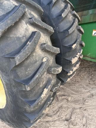 Image of John Deere S660 equipment image 4