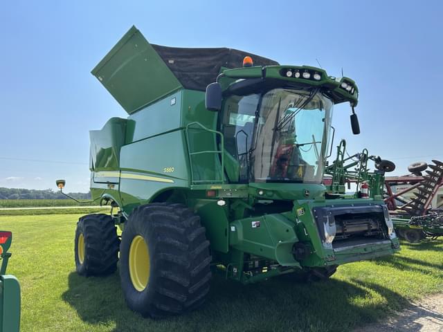 Image of John Deere S660 equipment image 4