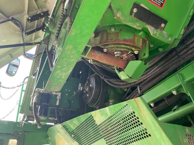 Image of John Deere S660 equipment image 3