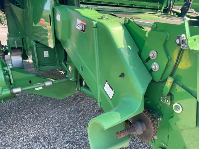 Image of John Deere S660 equipment image 2