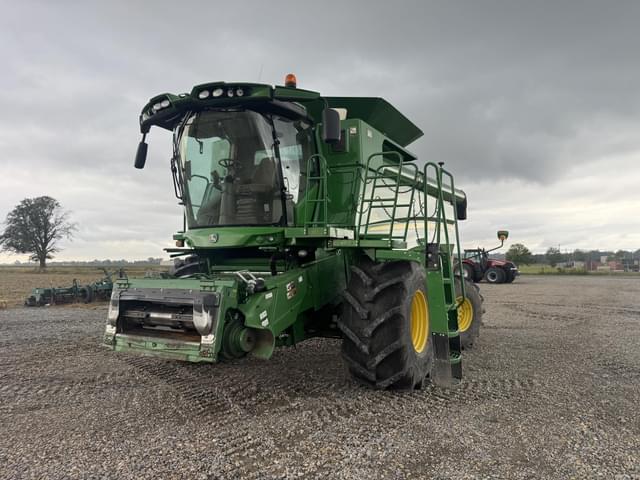 Image of John Deere S670 equipment image 3