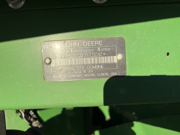 Image of John Deere S670 equipment image 4