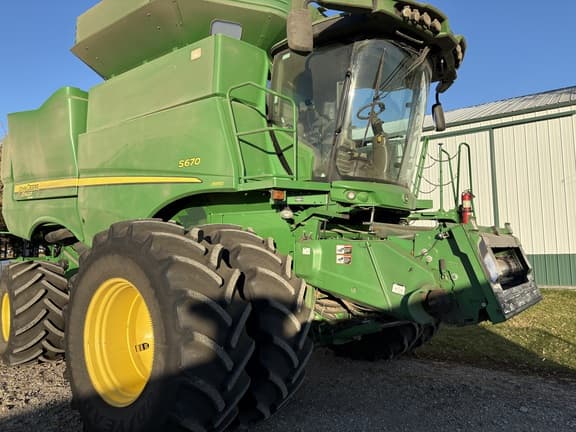Image of John Deere S670 equipment image 3