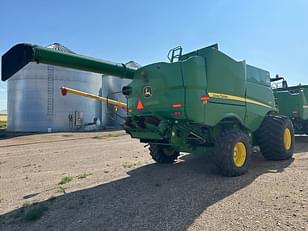 Main image John Deere S670 7