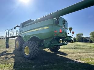 Main image John Deere S670 8