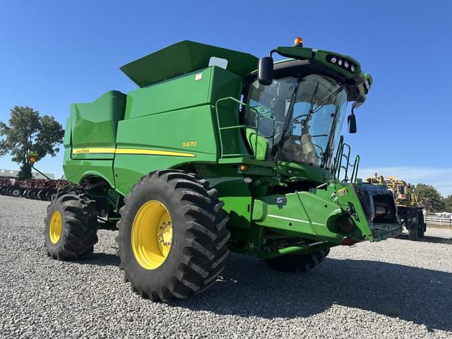 Image of John Deere S670 equipment image 3