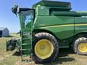 2015 John Deere S670 Image
