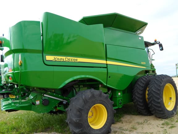 Image of John Deere S670 Primary image