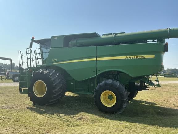 Image of John Deere S670 equipment image 3