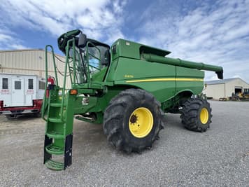 Main image John Deere S670