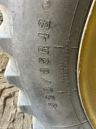 Image of John Deere S670 equipment image 4