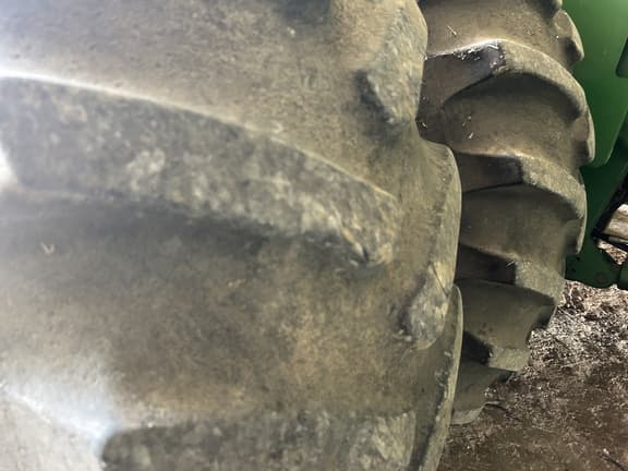 Image of John Deere S670 equipment image 3