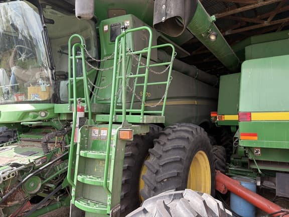 Image of John Deere S670 Primary image