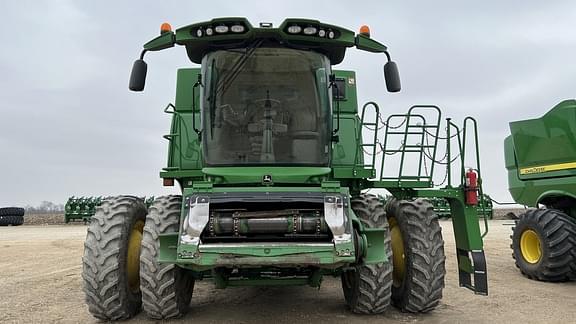 Main image John Deere S670 1