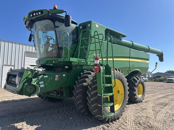 Image of John Deere S670 Primary image