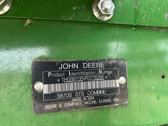 Image of John Deere S670 equipment image 4