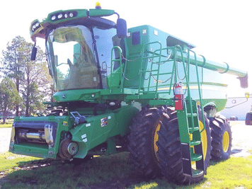Main image John Deere S670