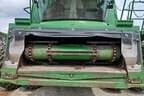 Image of John Deere S670 equipment image 4