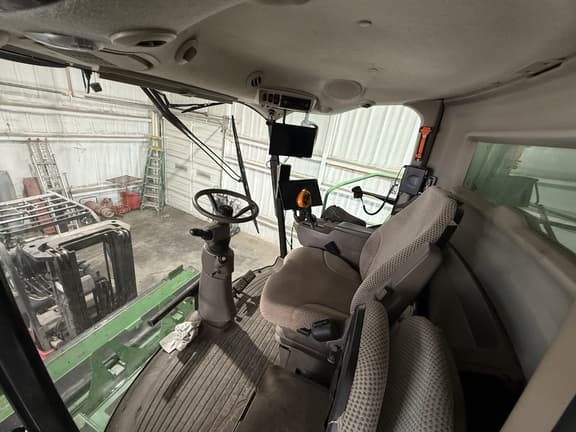 Image of John Deere S670 equipment image 3