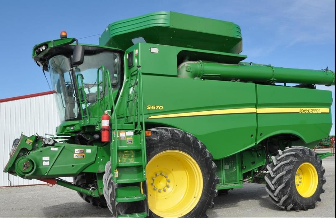 Image of John Deere S670 Primary image