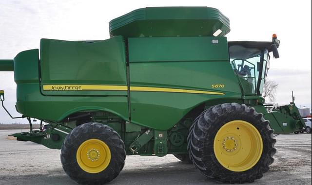 Image of John Deere S670 equipment image 3