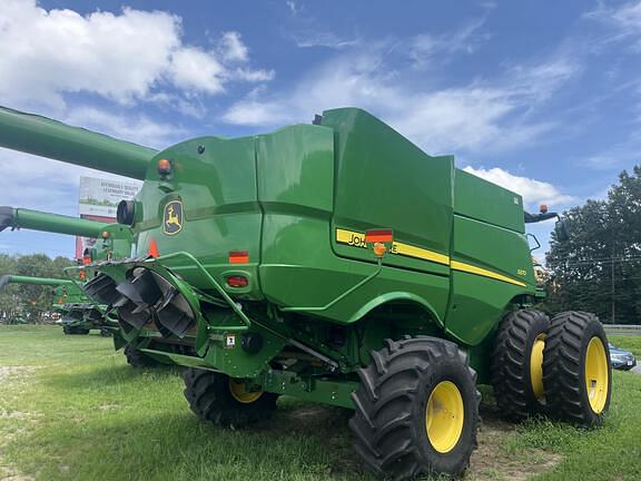 Image of John Deere S670 equipment image 4