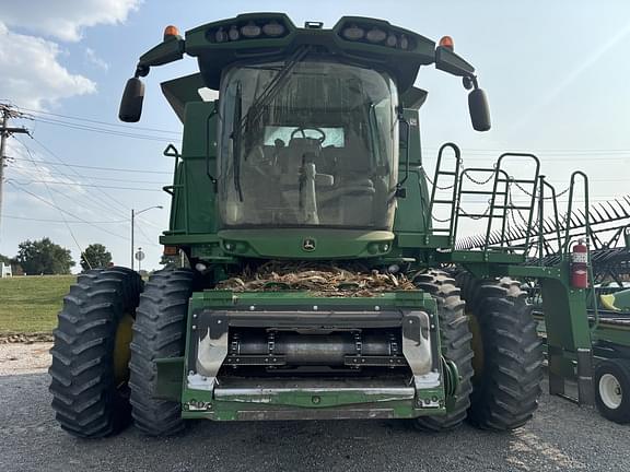 Image of John Deere S670 equipment image 1