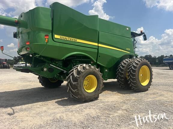 Image of John Deere S670 equipment image 2