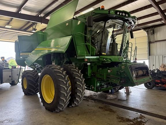 Image of John Deere S670 Primary image