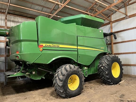 Image of John Deere S670 equipment image 1