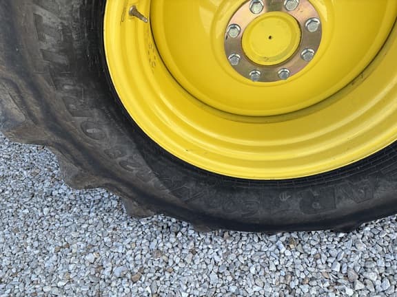 Image of John Deere S670 equipment image 3