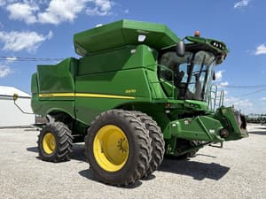 2015 John Deere S670 Image