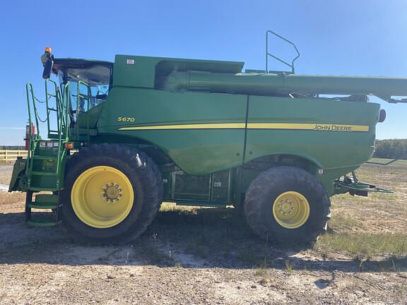 Image of John Deere S670 equipment image 3