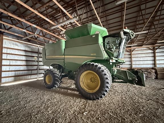 Image of John Deere S670 Primary image