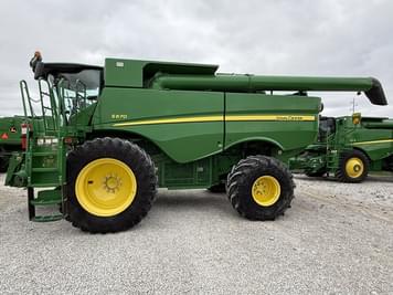 Main image John Deere S670
