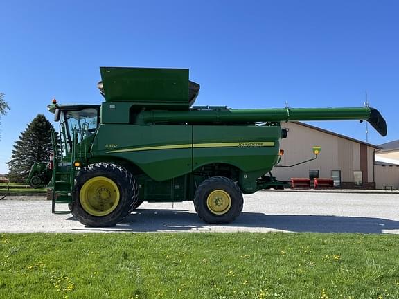 Main image John Deere S670 3