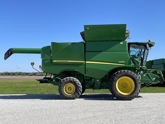 Main image John Deere S670 5