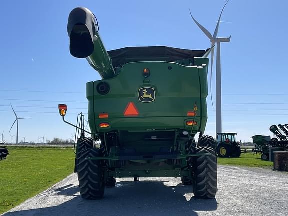 Main image John Deere S670 6